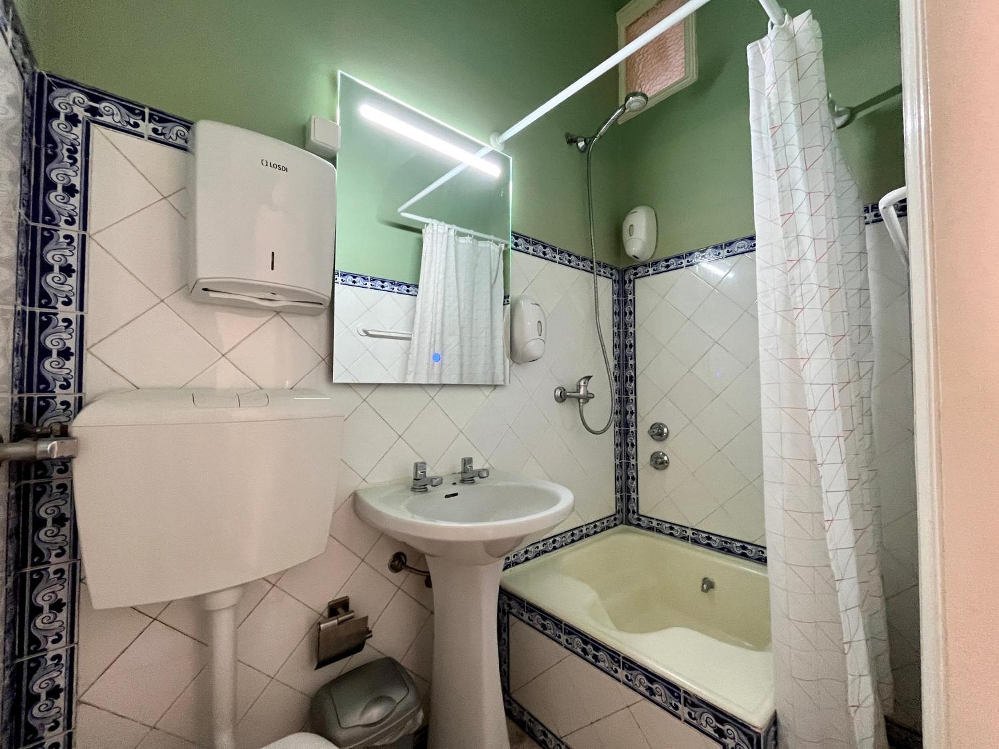 Eco Ljmonade Hostel Cascais Esterno foto